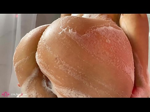 ❤️ Brunette onanerer fisse med vibrator til intens orgasme i brusebad Sex at da.pornado-co.ru