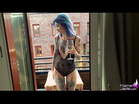 ❤️ Kæmpe pige suger med en sut og knepper lidenskabeligt under åben himmel Sex at da.pornado-co.ru